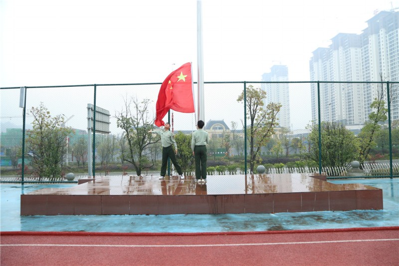 我院校運(yùn)會(huì)開(kāi)幕  青春如火 奮力拼搏